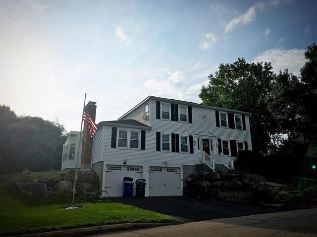 Manchester, New Hampshire, 03109, United States, 3 Bedrooms Bedrooms, ,2 BathroomsBathrooms,Residential,For Sale,2015323