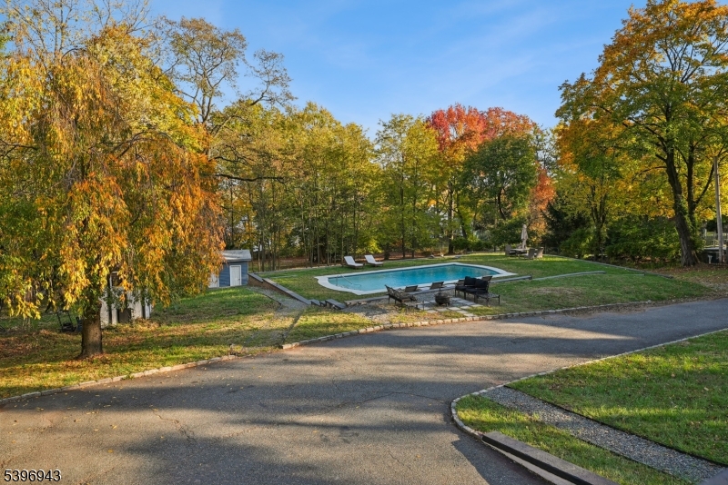 South Orange Village Twp., New Jersey, 07079, United States, 8 Bedrooms Bedrooms, ,7 BathroomsBathrooms,Residential,For Sale,1991818