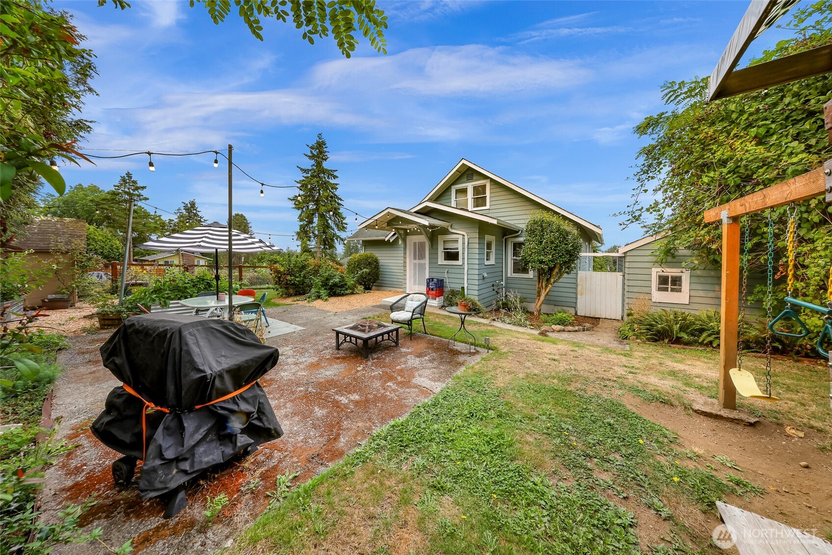 Blaine, Washington, 98230, United States, 4 Bedrooms Bedrooms, ,2 BathroomsBathrooms,Residential,For Sale,1939875