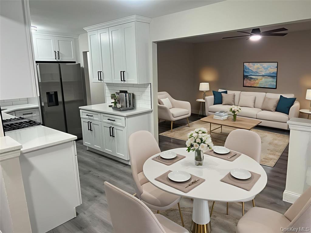 Central Islip, New York, 11722, United States, 3 Bedrooms Bedrooms, ,2 BathroomsBathrooms,Residential,For Sale,1971303