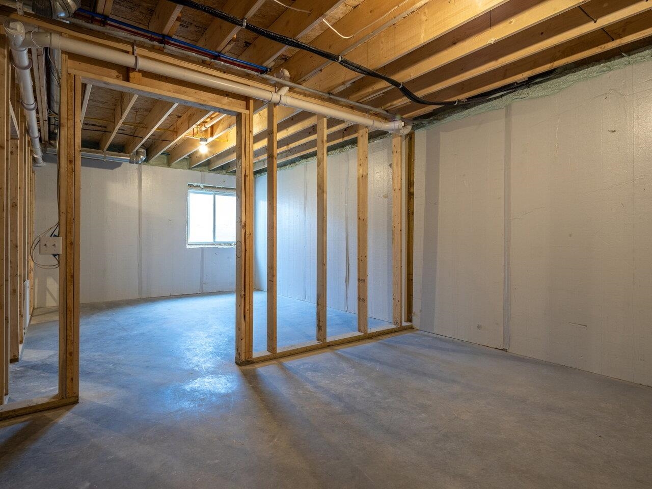 South Burlington, Vermont, 05403, United States, 3 Bedrooms Bedrooms, ,2 BathroomsBathrooms,Residential,For Sale,1939047