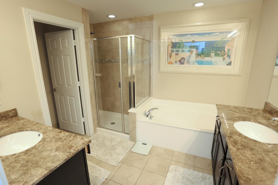 Delray Beach, Florida, 33484, United States, 4 Bedrooms Bedrooms, ,3 BathroomsBathrooms,Residential,For Sale,1943526