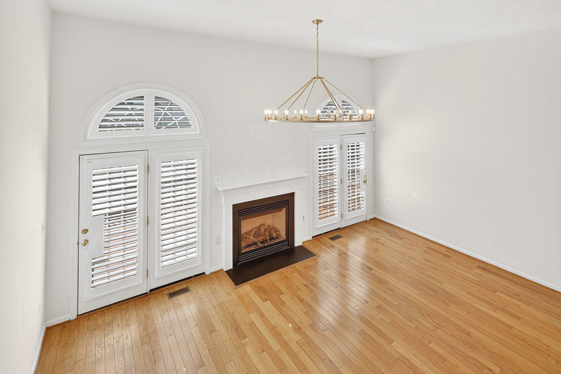  7025 Bentley Mill Place, Alexandria, VA, 22315 - 物件實景