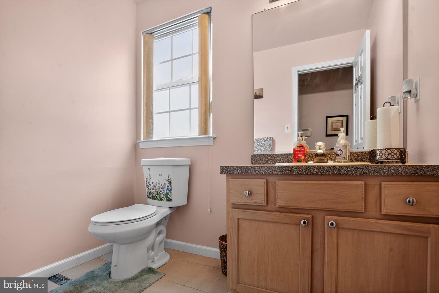 Burlington, New Jersey, 08016, United States, 4 Bedrooms Bedrooms, ,3 BathroomsBathrooms,Residential,For Sale,1988939