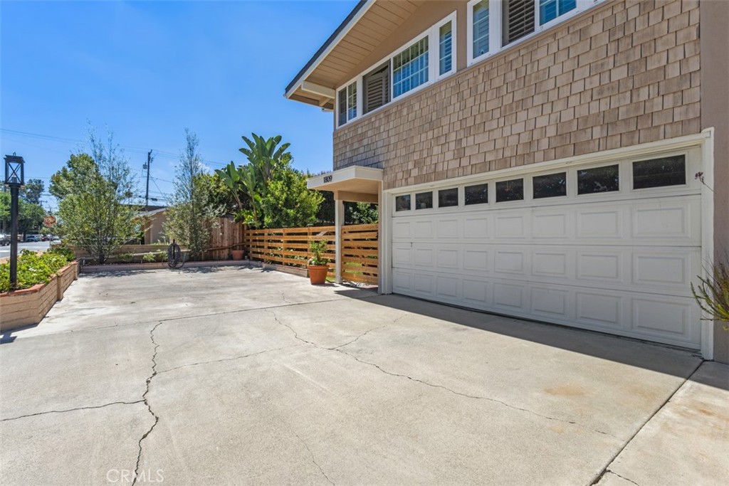 Costa Mesa, California, 92627, United States, 4 Bedrooms Bedrooms, ,3 BathroomsBathrooms,Residential,For Sale,1926286
