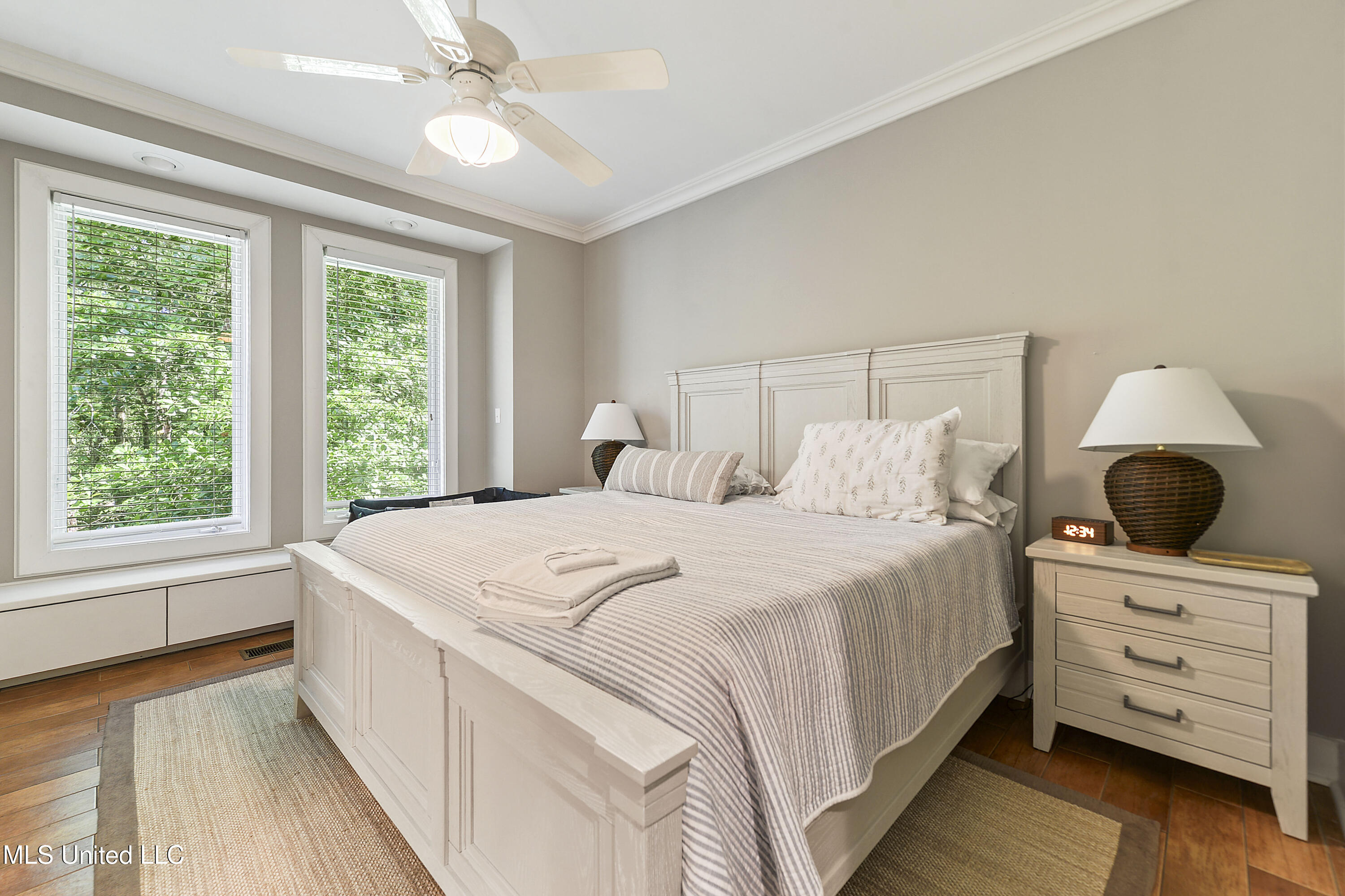 Biloxi, Mississippi, 39532, United States, 2 Bedrooms Bedrooms, ,2 BathroomsBathrooms,Residential,For Sale,1806133