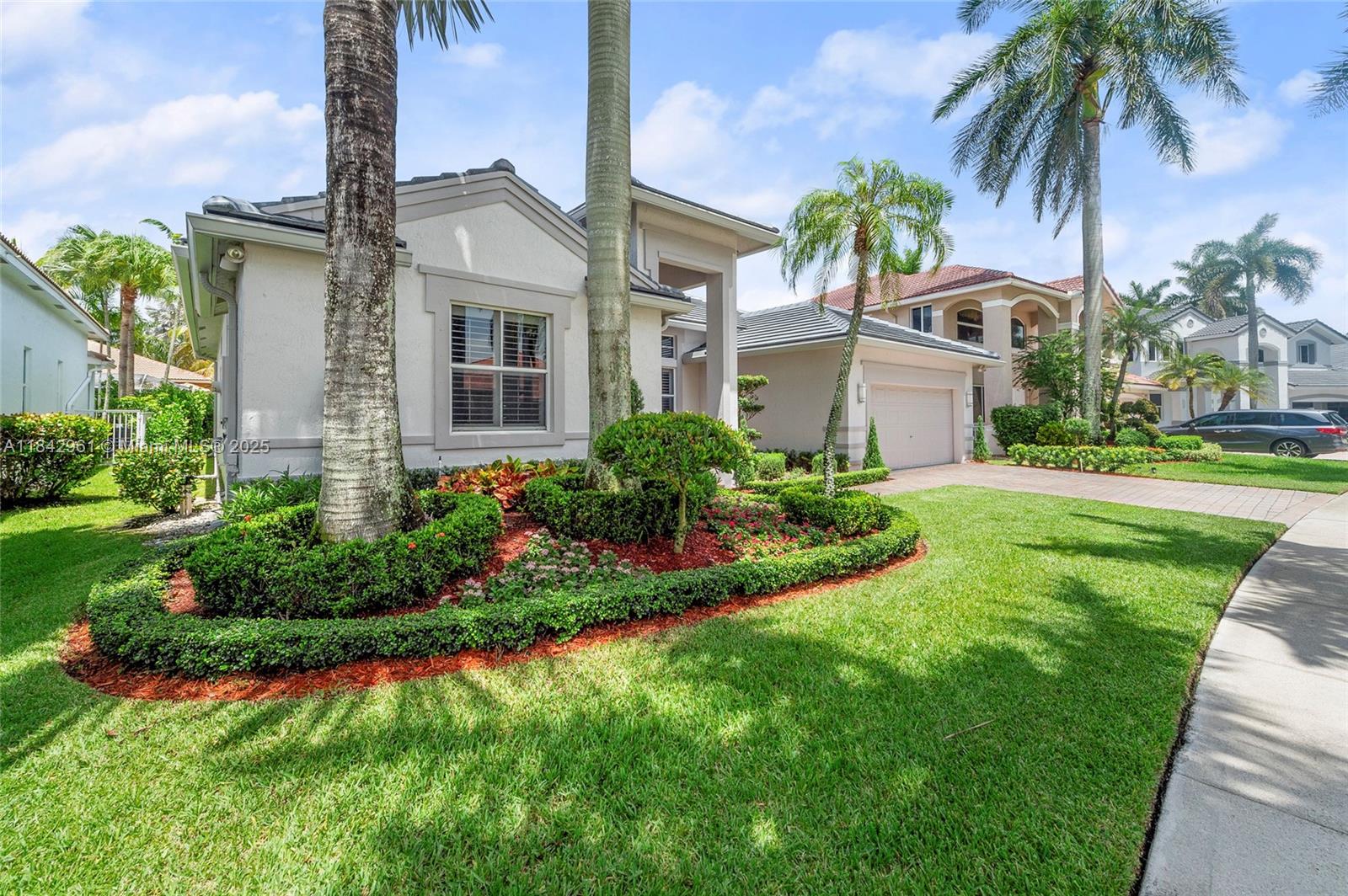 Weston, Florida, 33327, United States, 4 Bedrooms Bedrooms, ,4 BathroomsBathrooms,Residential,For Sale,1900918