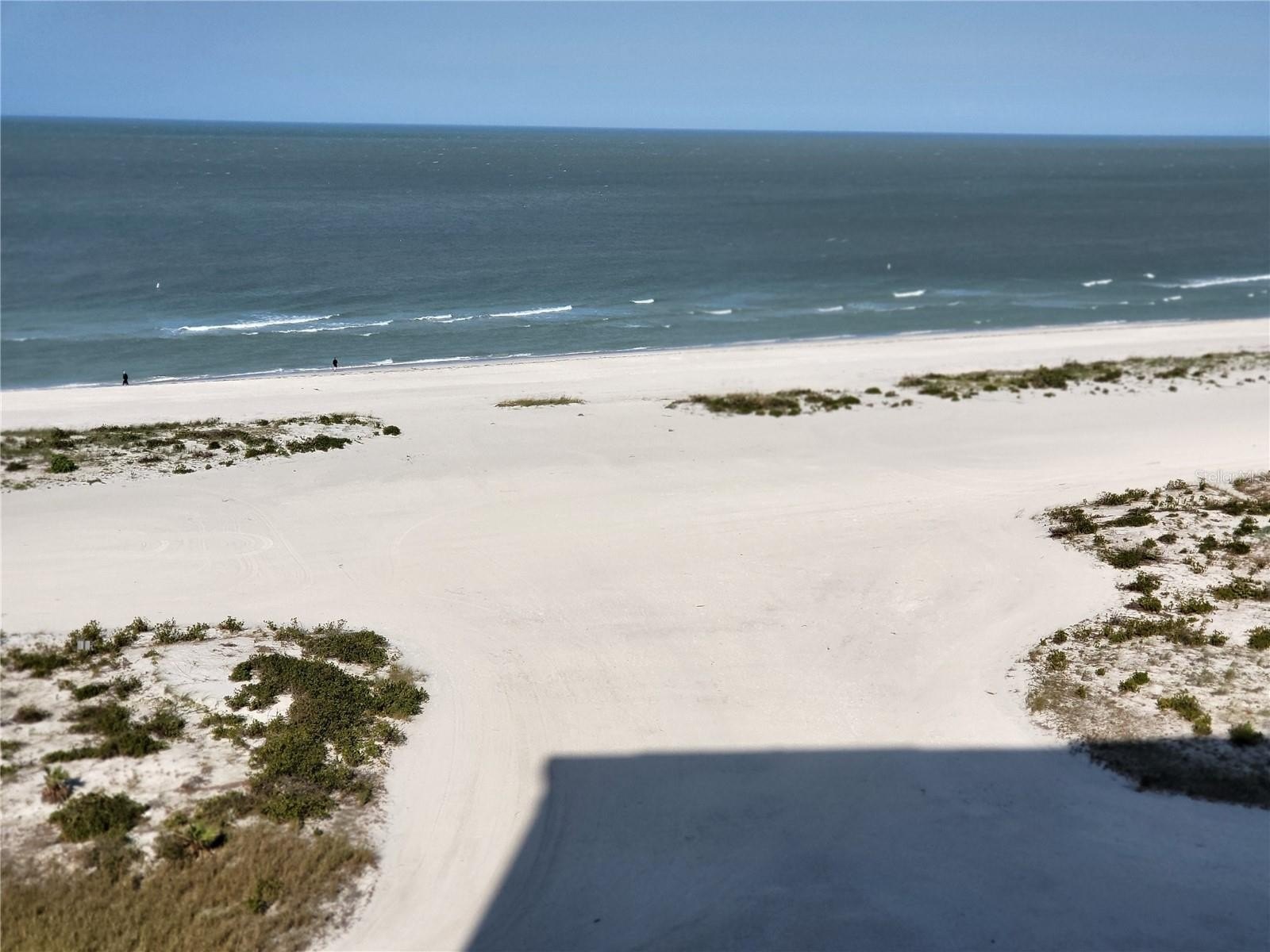 CLEARWATER BEACH, Florida, 33767, United States, 2 Bedrooms Bedrooms, ,2 BathroomsBathrooms,Residential,For Sale,1982675