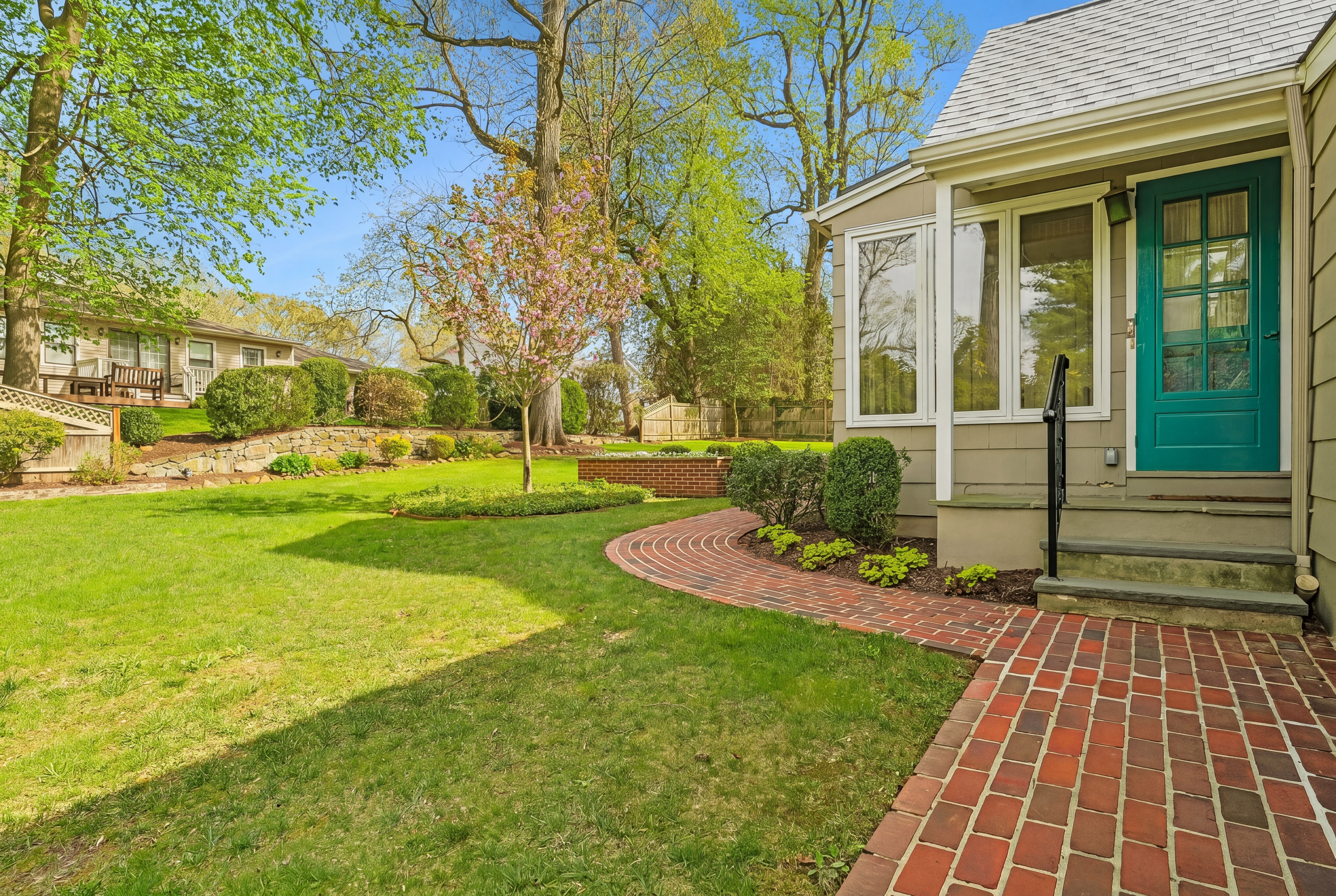  84 Pine Grove Avenue - 物件實景