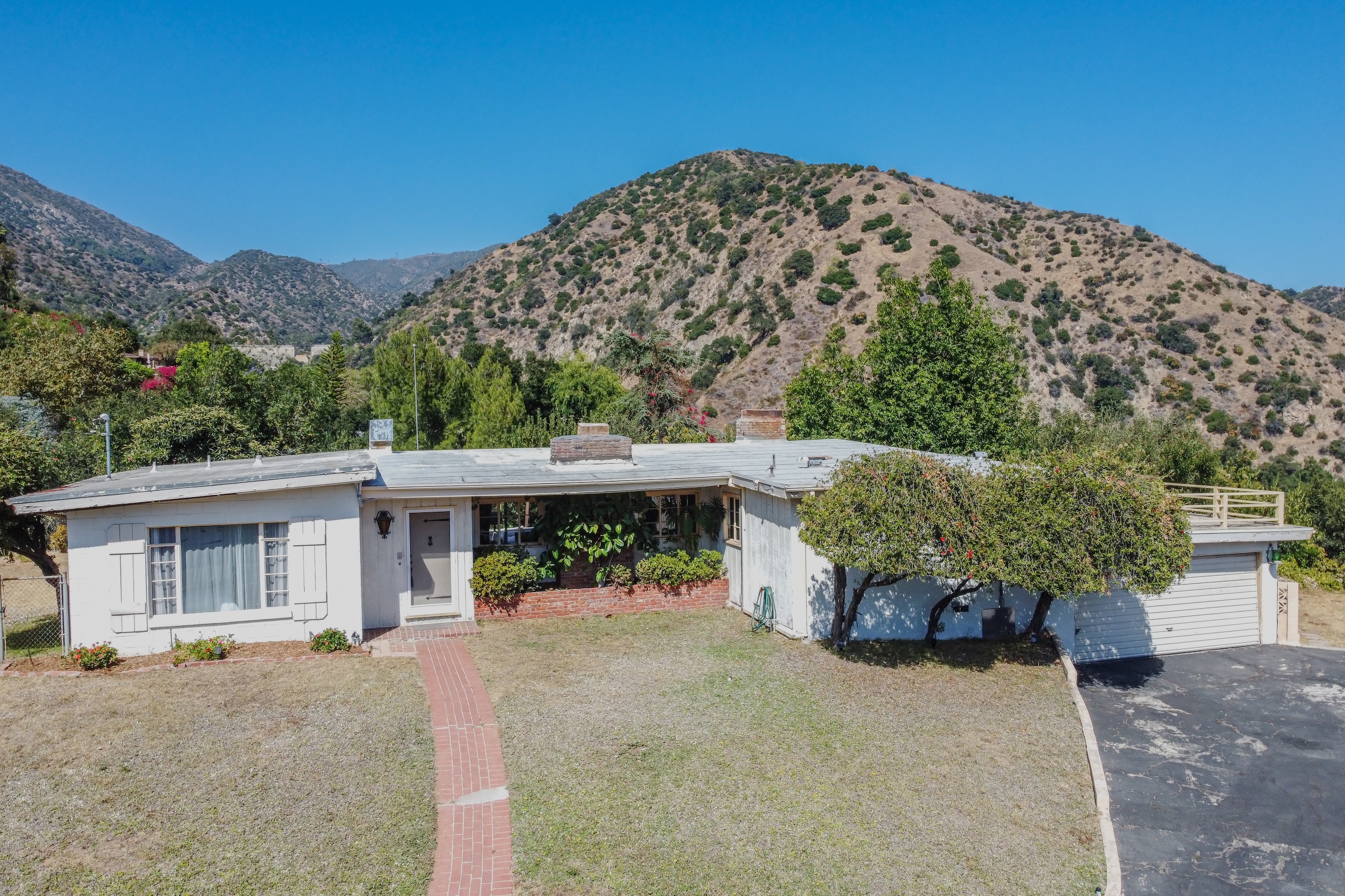  890 Ridgeside Drive - 物件實景