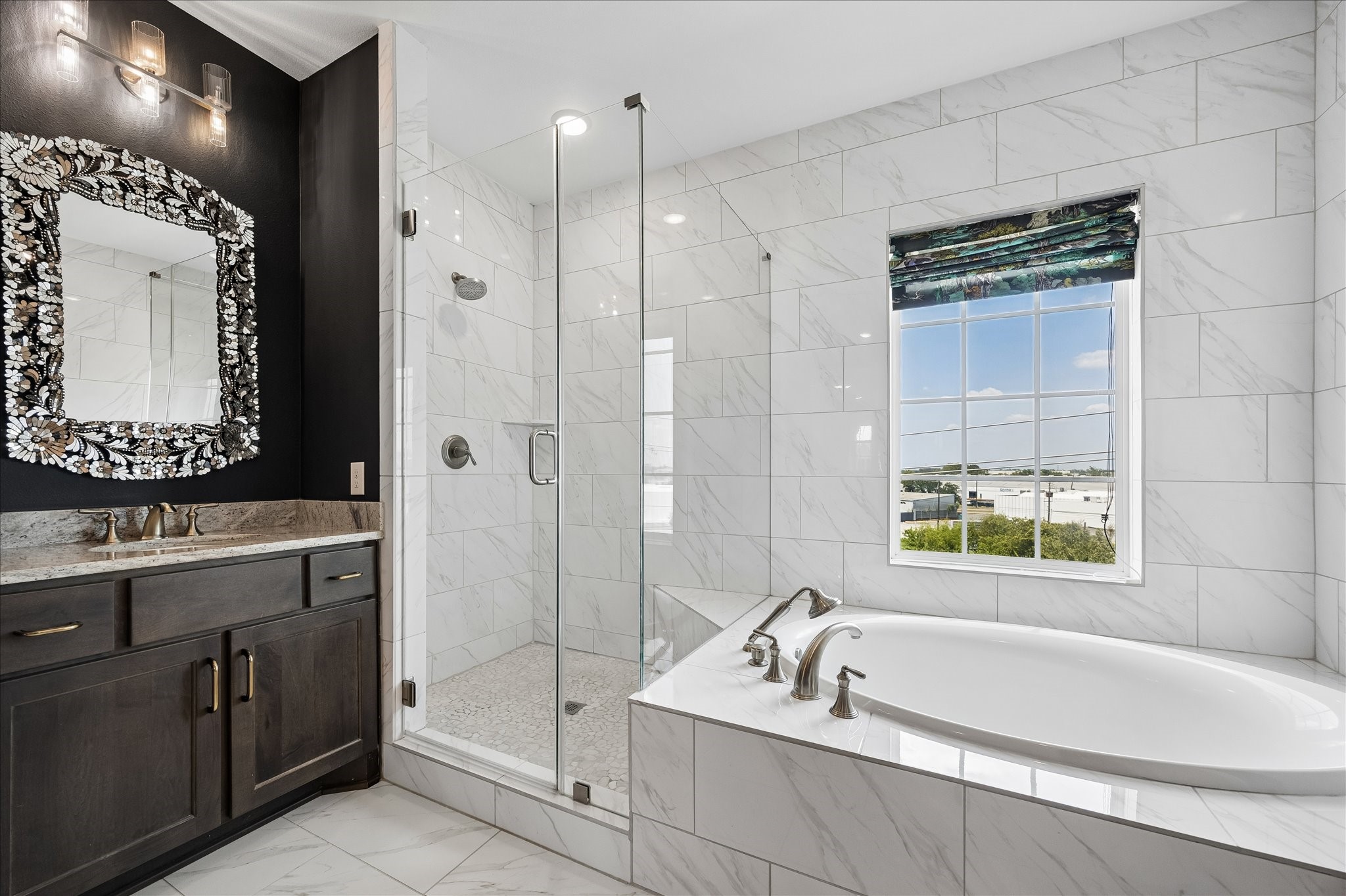  3606 Somerset York Lane - 物件實景