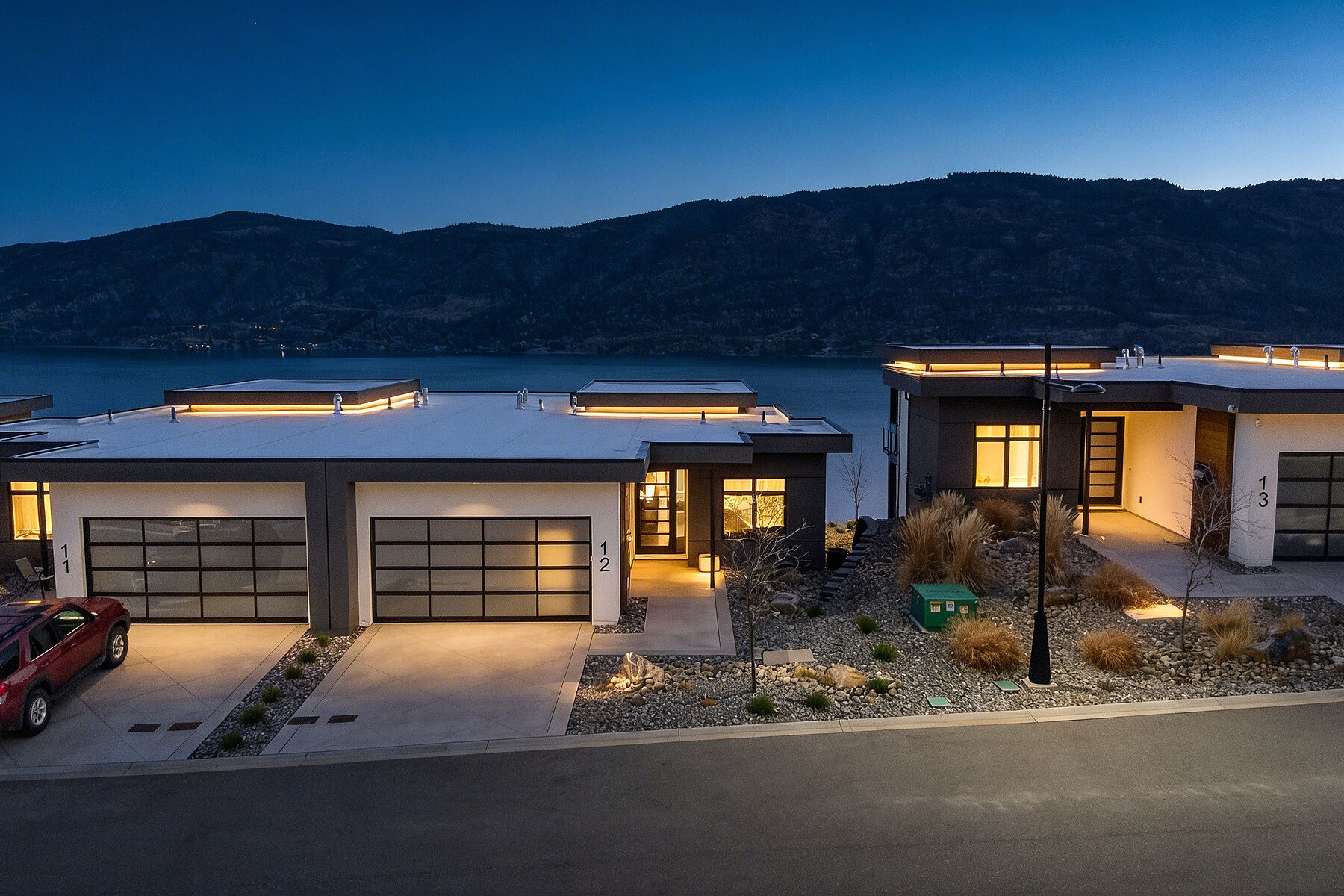  Elevated Lake Country Living - 物件實景