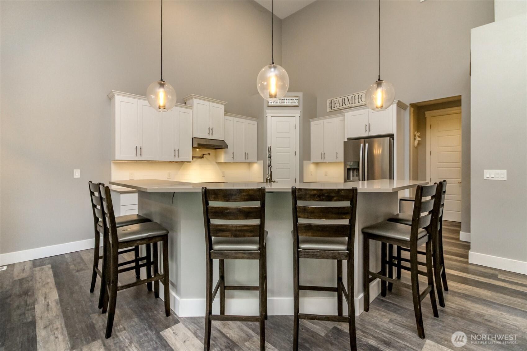 MAPLE VALLEY, Washington, 98038, United States, 3 Bedrooms Bedrooms, ,3 BathroomsBathrooms,Residential,For Sale,1947059