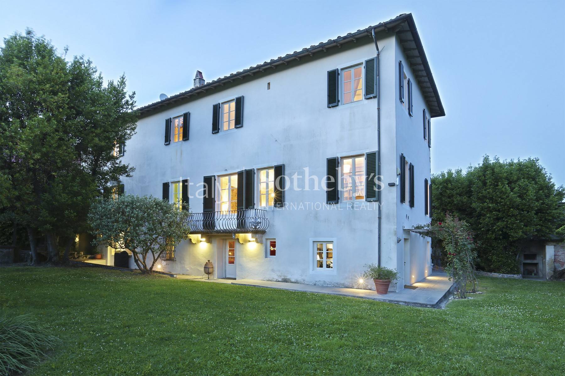  Beautiful villa with swimming pool in the countryside of Lucca - 物件實景