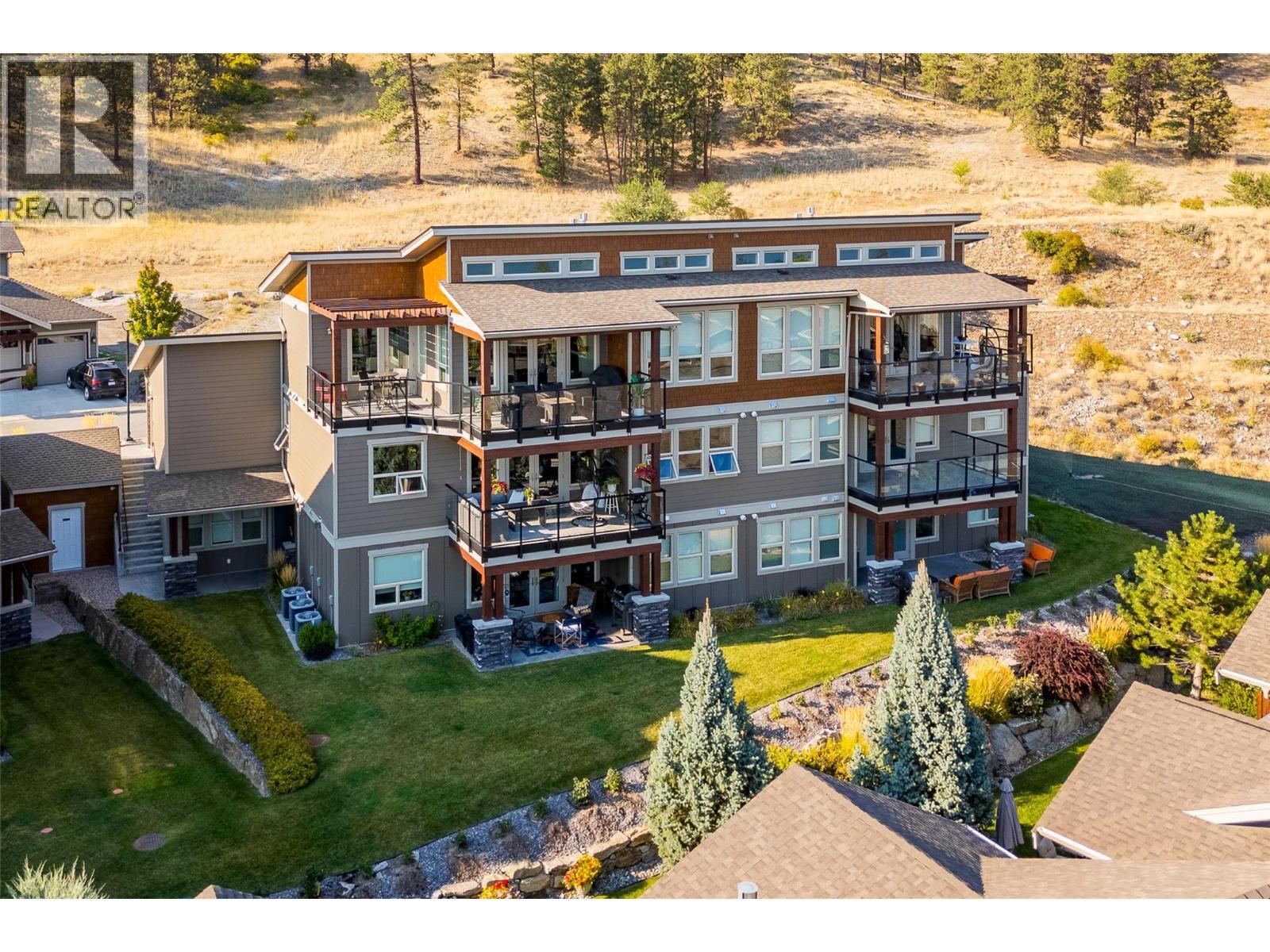 PEACHLAND, British Columbia, V0H 1X5, CA, 3 Bedrooms Bedrooms, ,2 BathroomsBathrooms,Residential,For Sale,1951161