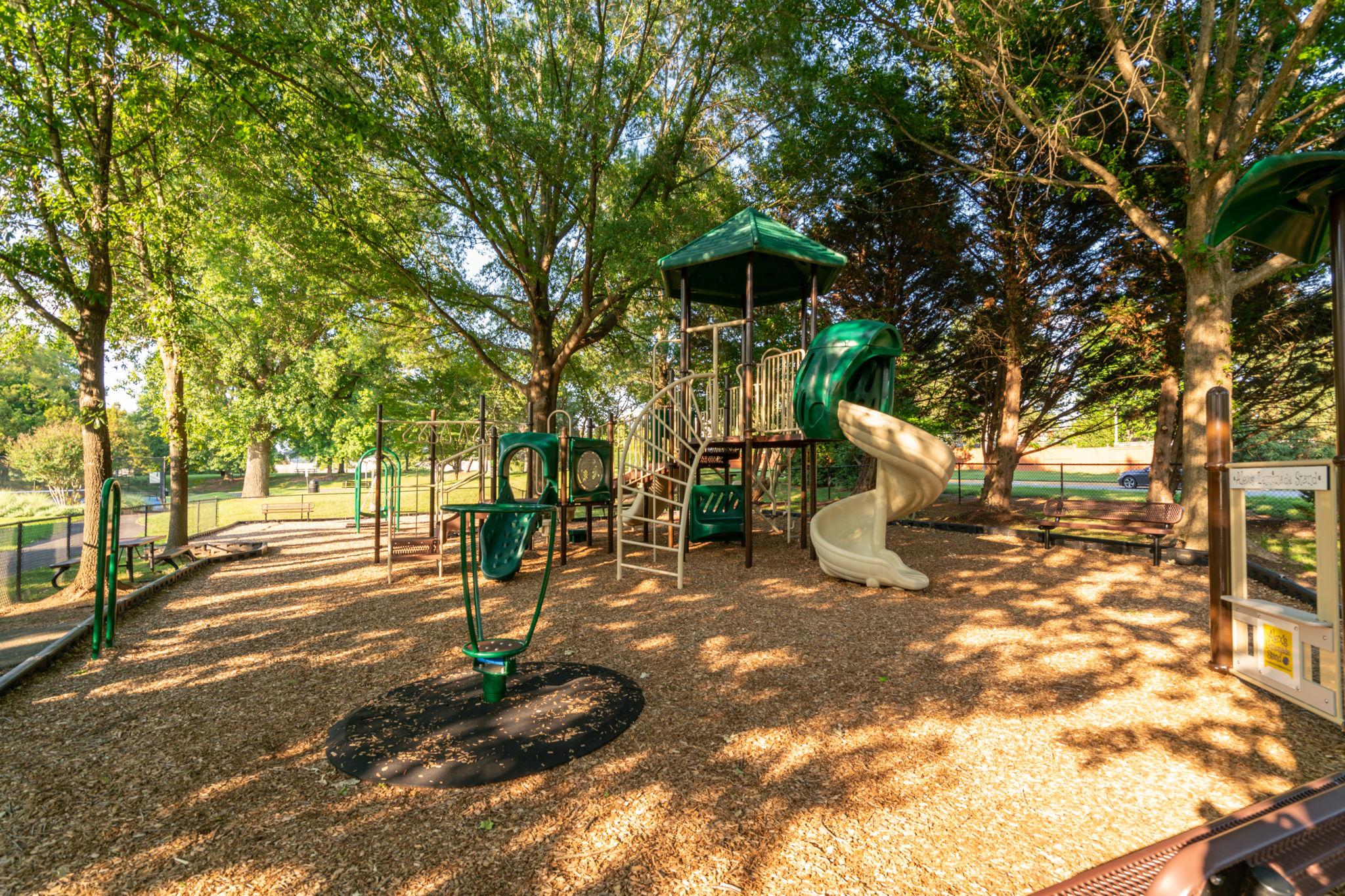  1308 Aldbury Way, Reston, VA, 20194 - 物件實景