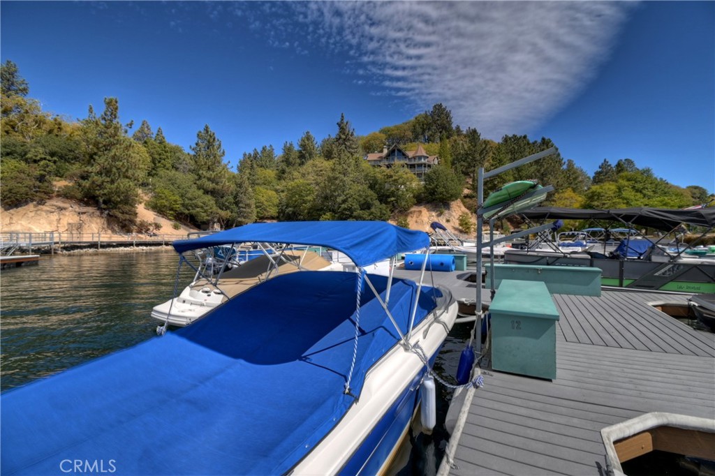 Lake Arrowhead, California, 92352, United States, 3 Bedrooms Bedrooms, ,1 BathroomBathrooms,Residential,For Sale,1988243