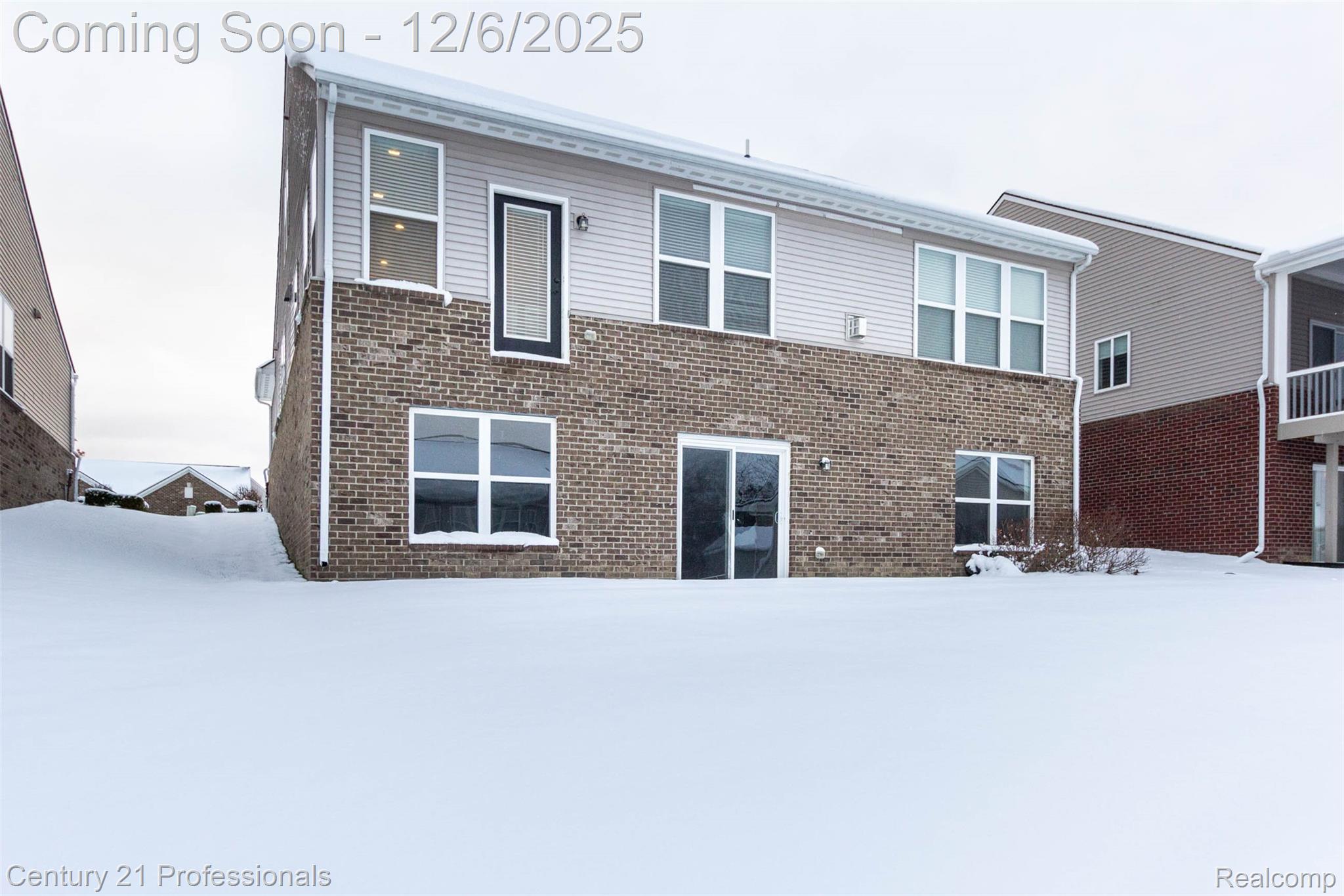 LakeOrion, Michigan, 48360, United States, 4 Bedrooms Bedrooms, ,3 BathroomsBathrooms,Residential,For Sale,2000120