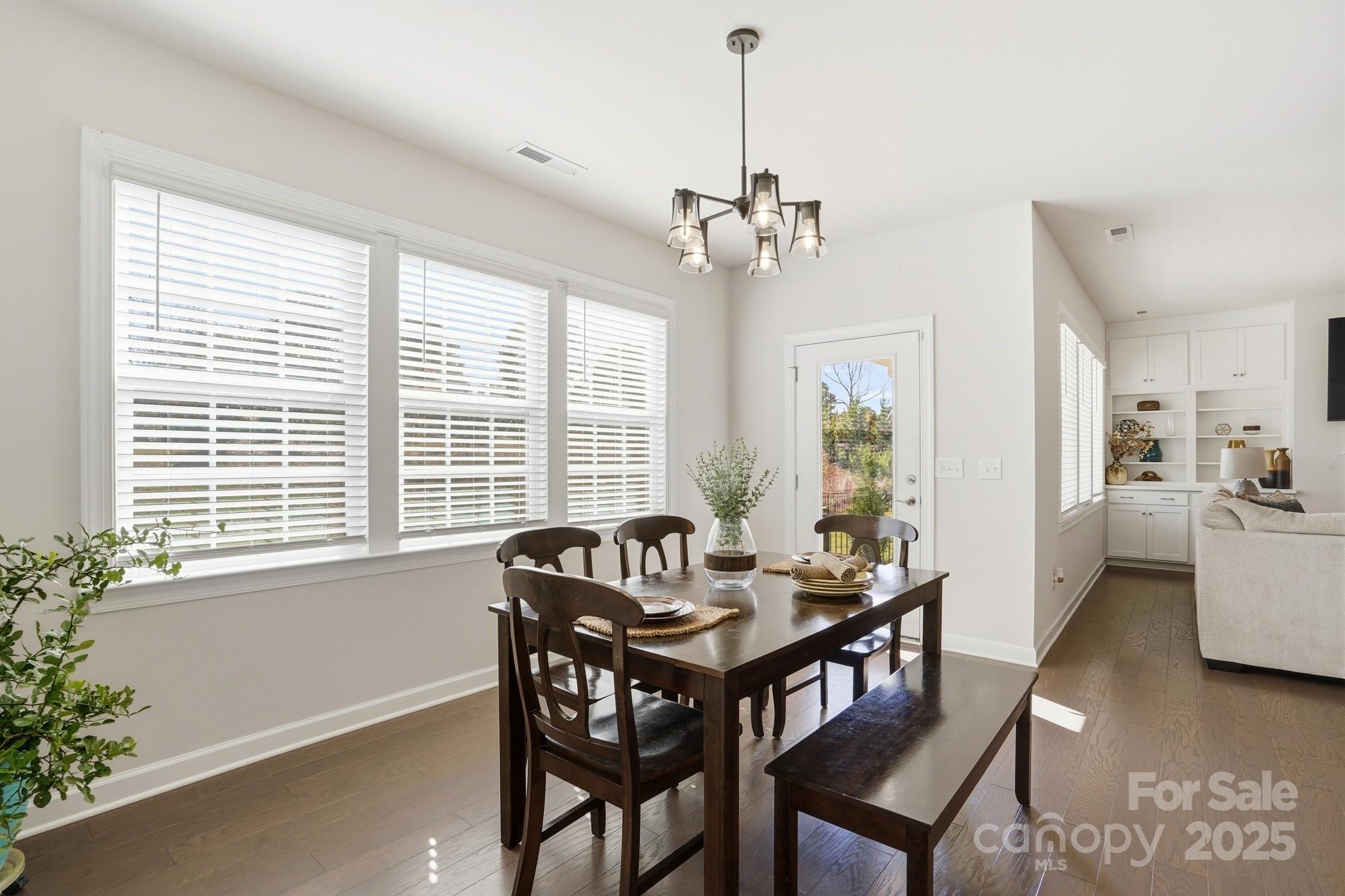 Huntersville, North Carolina, 28078, United States, 4 Bedrooms Bedrooms, ,4 BathroomsBathrooms,Residential,For Sale,1992464