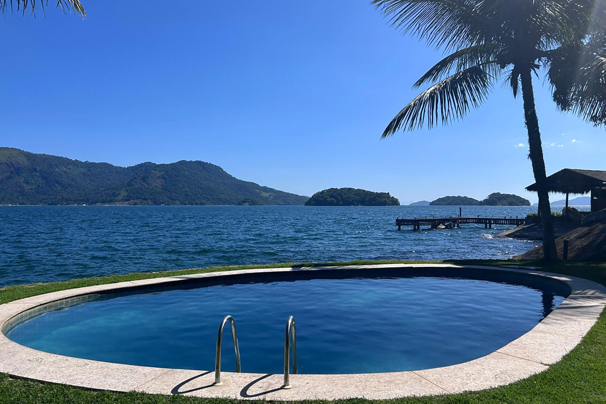  Residence with ocean and mountain views and direct water access - 物件實景