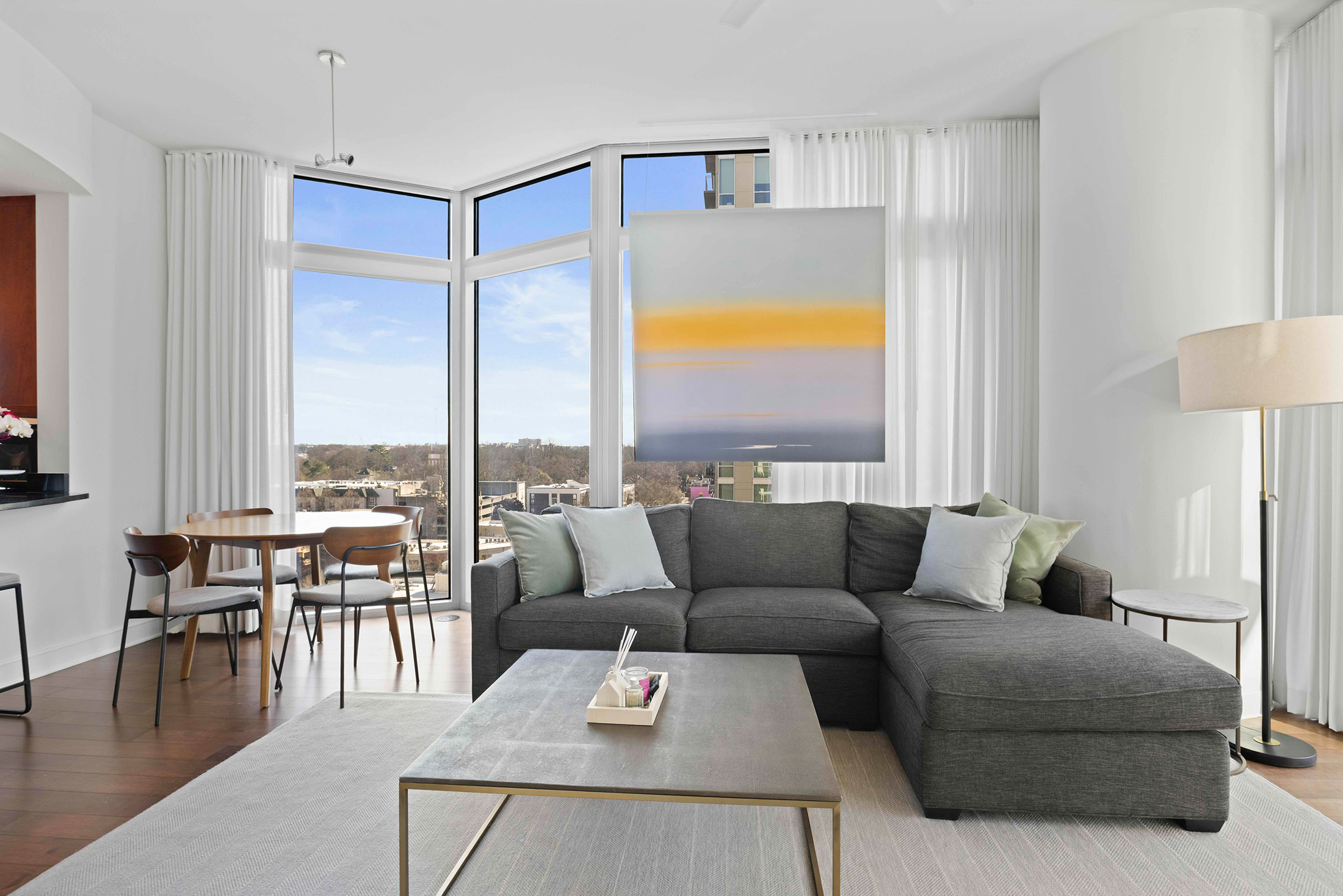  Modern Intown Living at Luxe - 物件實景