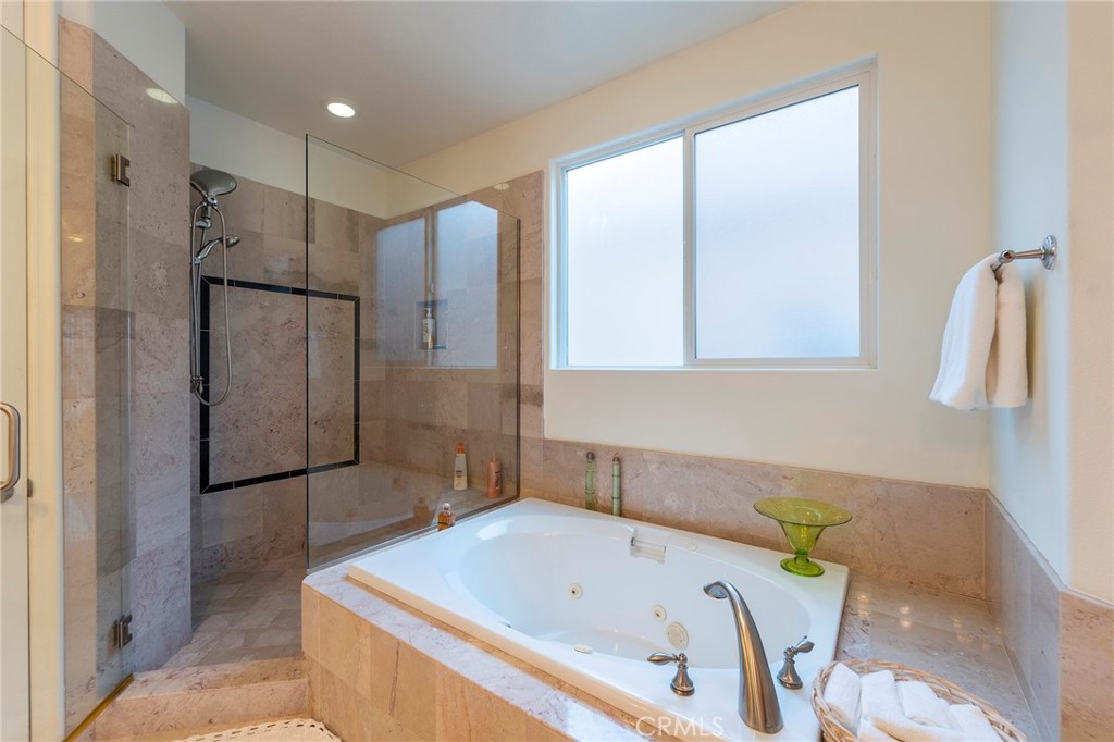 Huntington Beach, California, 92648, United States, 3 Bedrooms Bedrooms, ,4 BathroomsBathrooms,Residential,For Sale,1897780