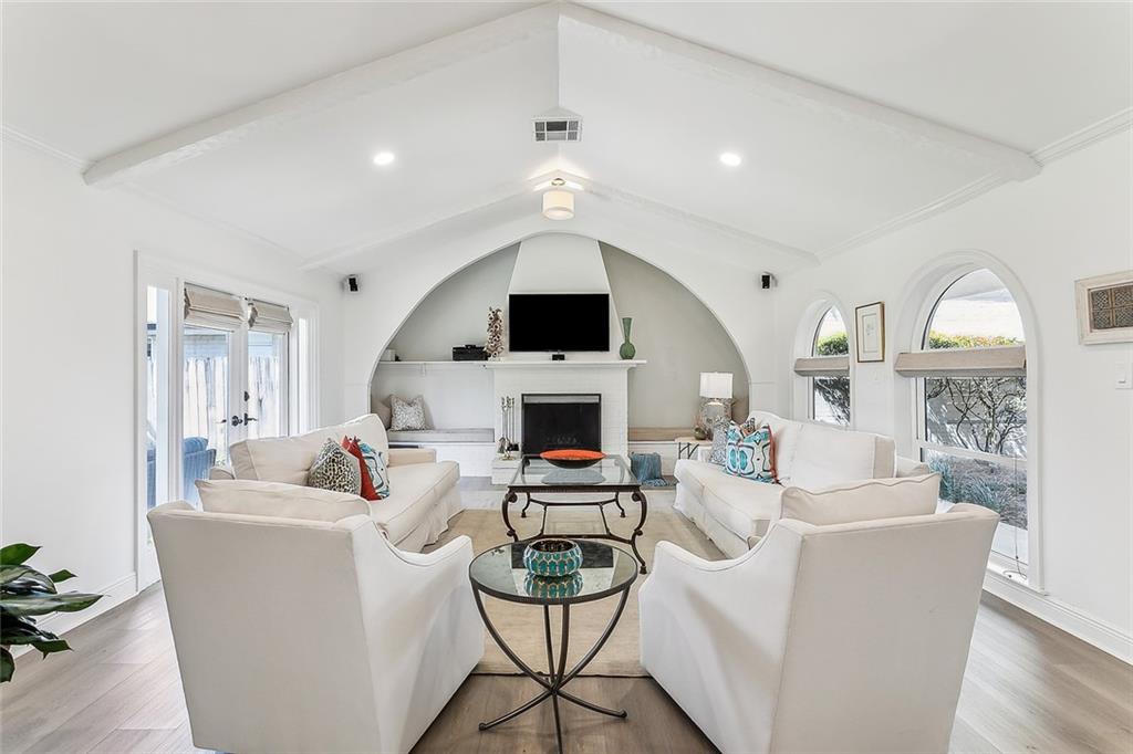 Metairie, Louisiana, 70006, United States, 3 Bedrooms Bedrooms, ,3 BathroomsBathrooms,Residential,For Sale,1793323