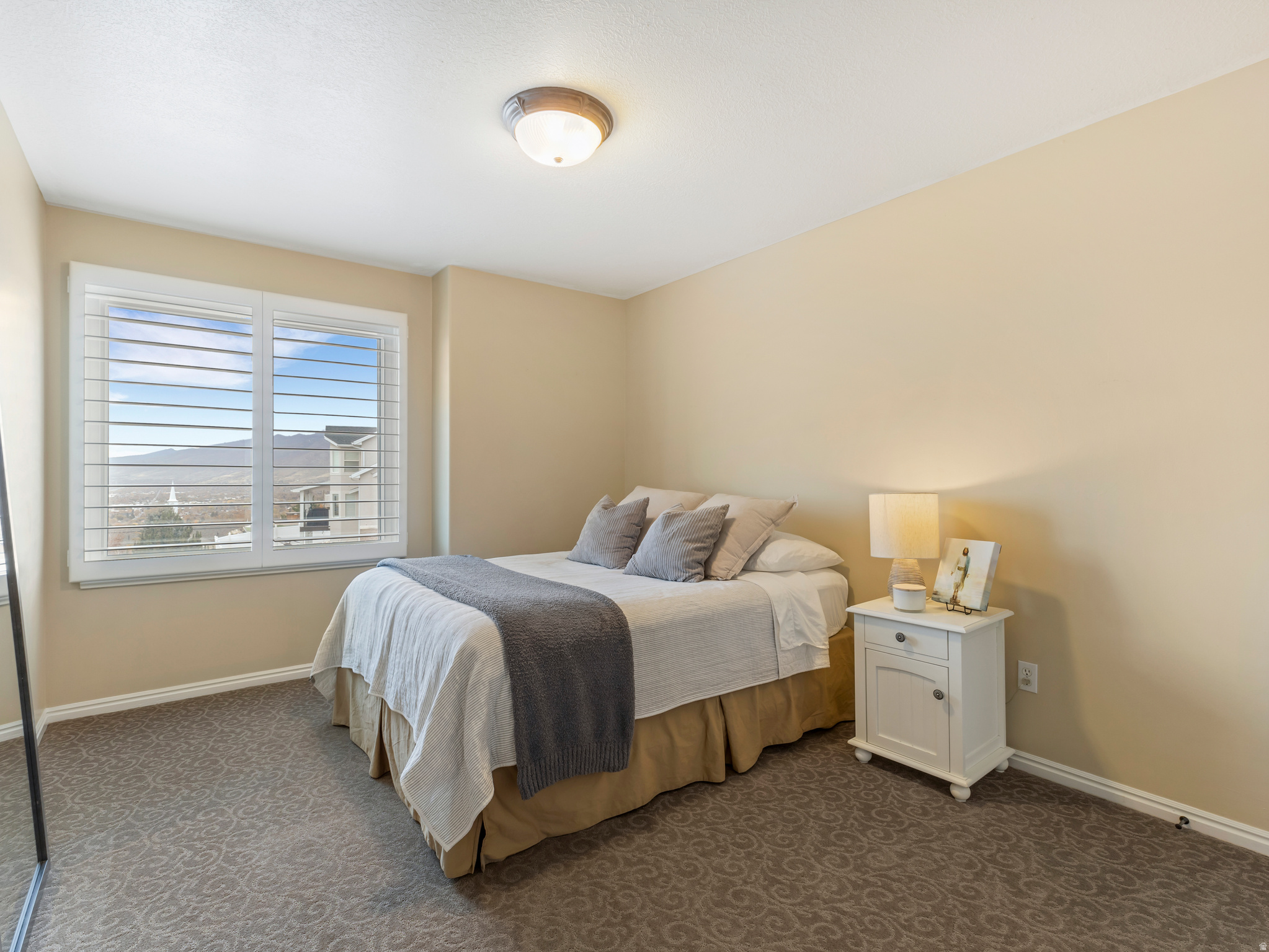 North Salt Lake, Utah, 84054, United States, 6 Bedrooms Bedrooms, ,4 BathroomsBathrooms,Residential,For Sale,1994445