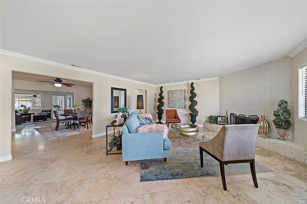 Rialto, California, 92377, United States, 4 Bedrooms Bedrooms, ,2 BathroomsBathrooms,Residential,For Sale,1899973