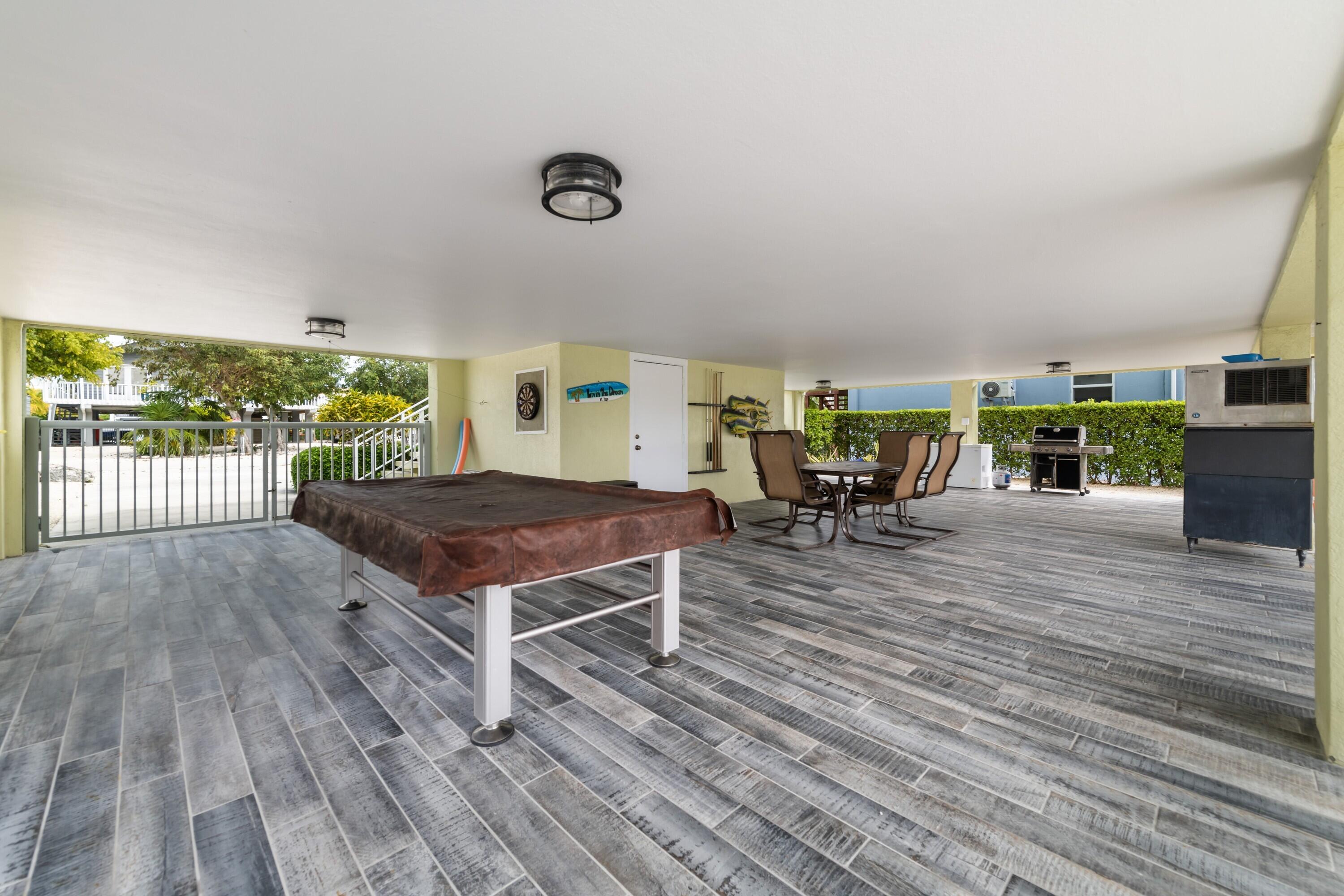 MARATHON, Florida, 33050, United States, 2 Bedrooms Bedrooms, ,2 BathroomsBathrooms,Residential,For Sale,1988223