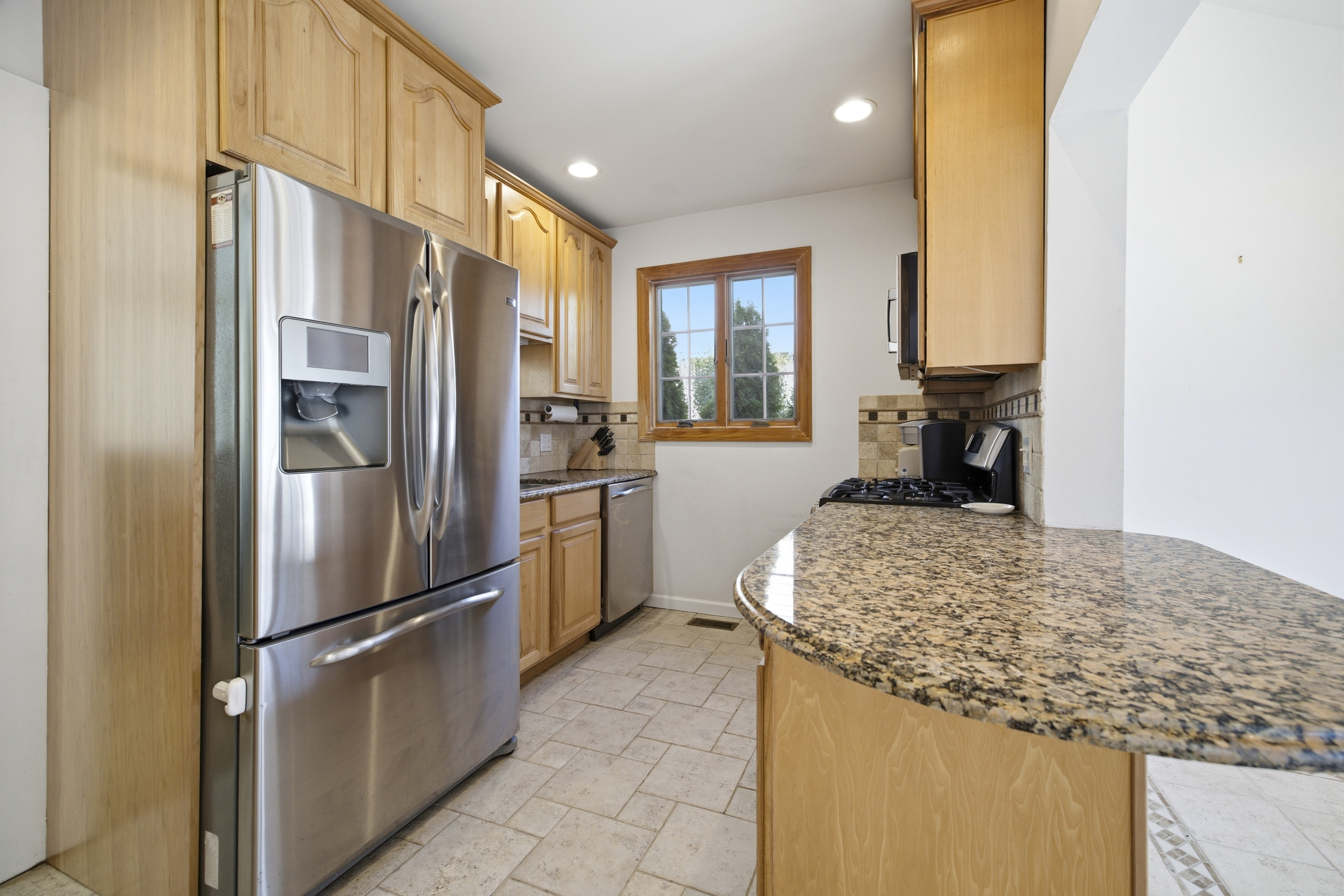  129 Southard Avenue, Rockville Centre, NY, 11570 - 物件實景
