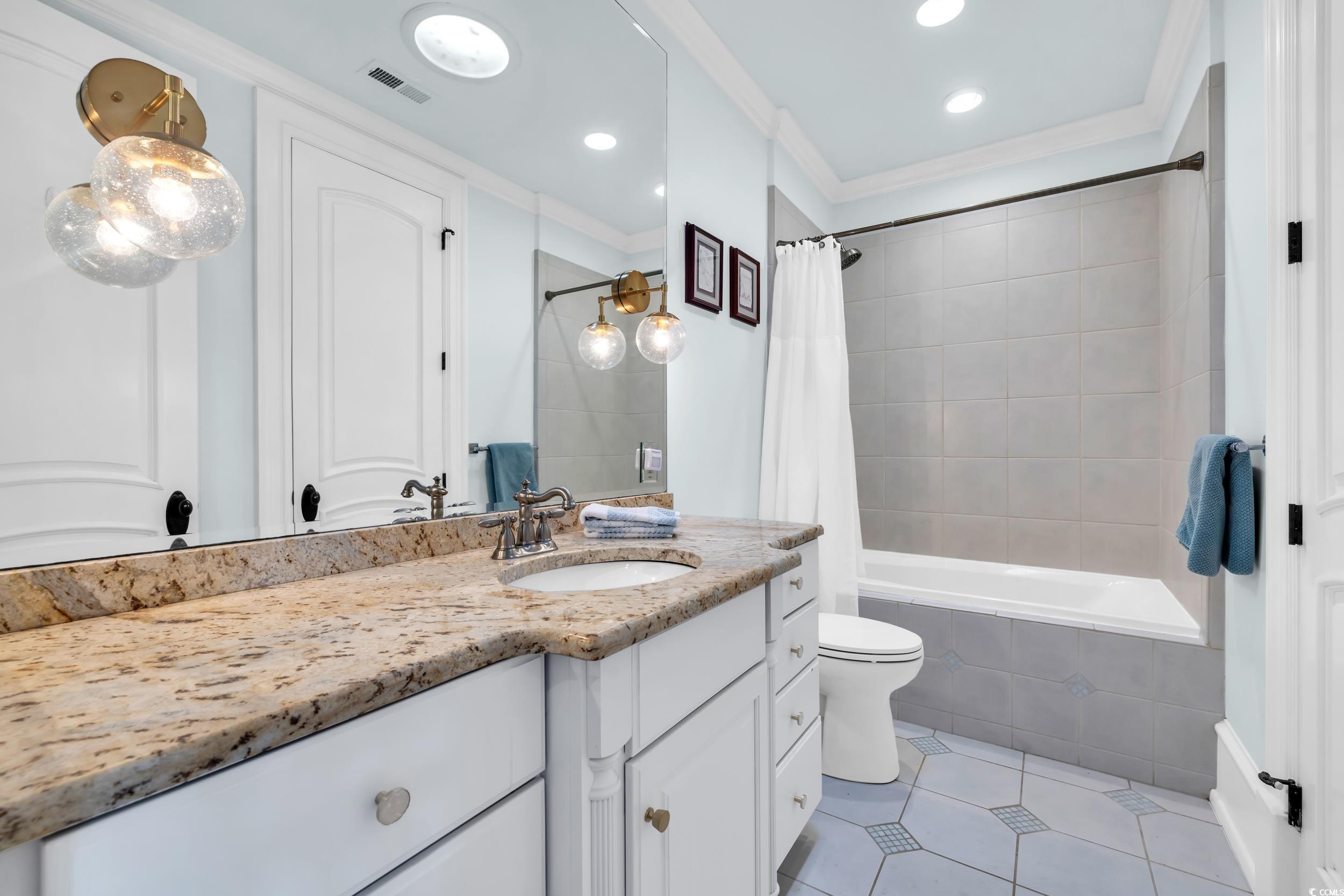 Loris, South Carolina, 29569, United States, 4 Bedrooms Bedrooms, ,5 BathroomsBathrooms,Residential,For Sale,1903033
