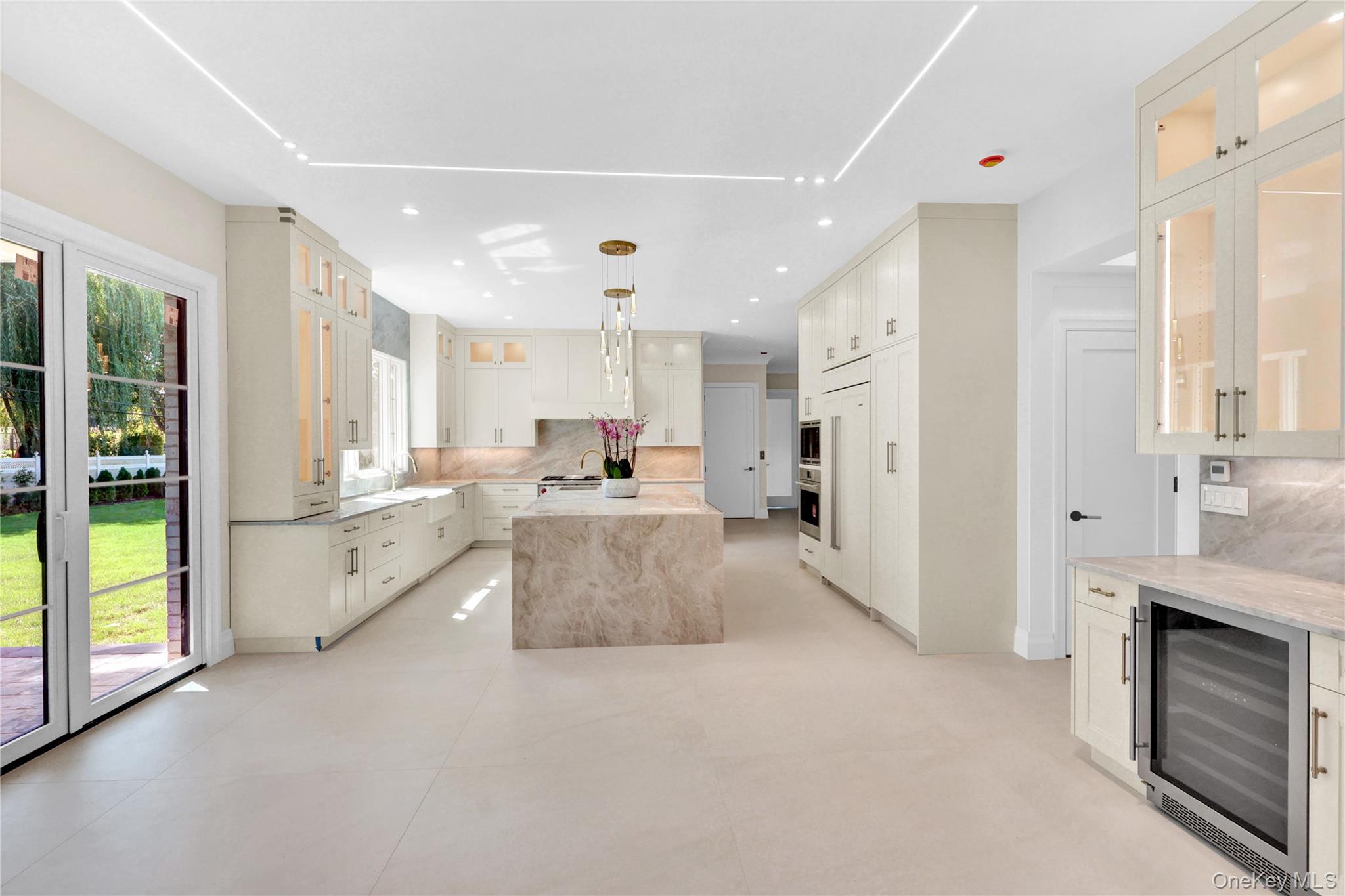  25 Hemlock Lane, Roslyn Heights, NY, 11577 - 物件實景