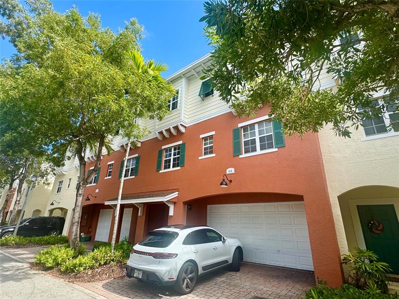 Pompano Beach, Florida, 33060, United States, 4 Bedrooms Bedrooms, ,4 BathroomsBathrooms,Residential,For Sale,1932389