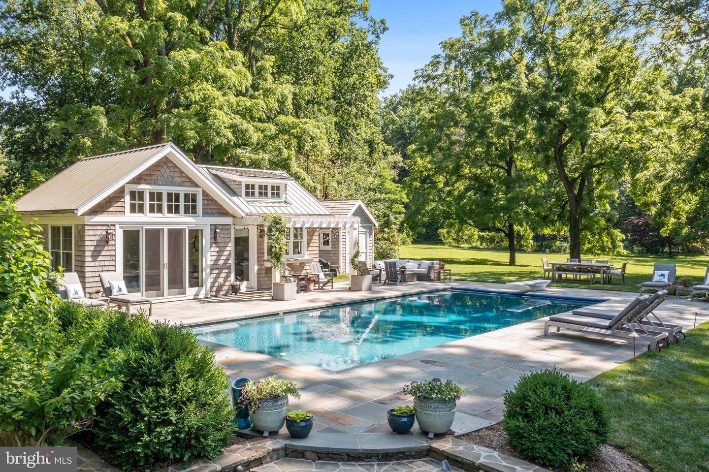 Annapolis, Maryland, 21403, United States, 5 Bedrooms Bedrooms, ,4 BathroomsBathrooms,Residential,For Sale,1895368
