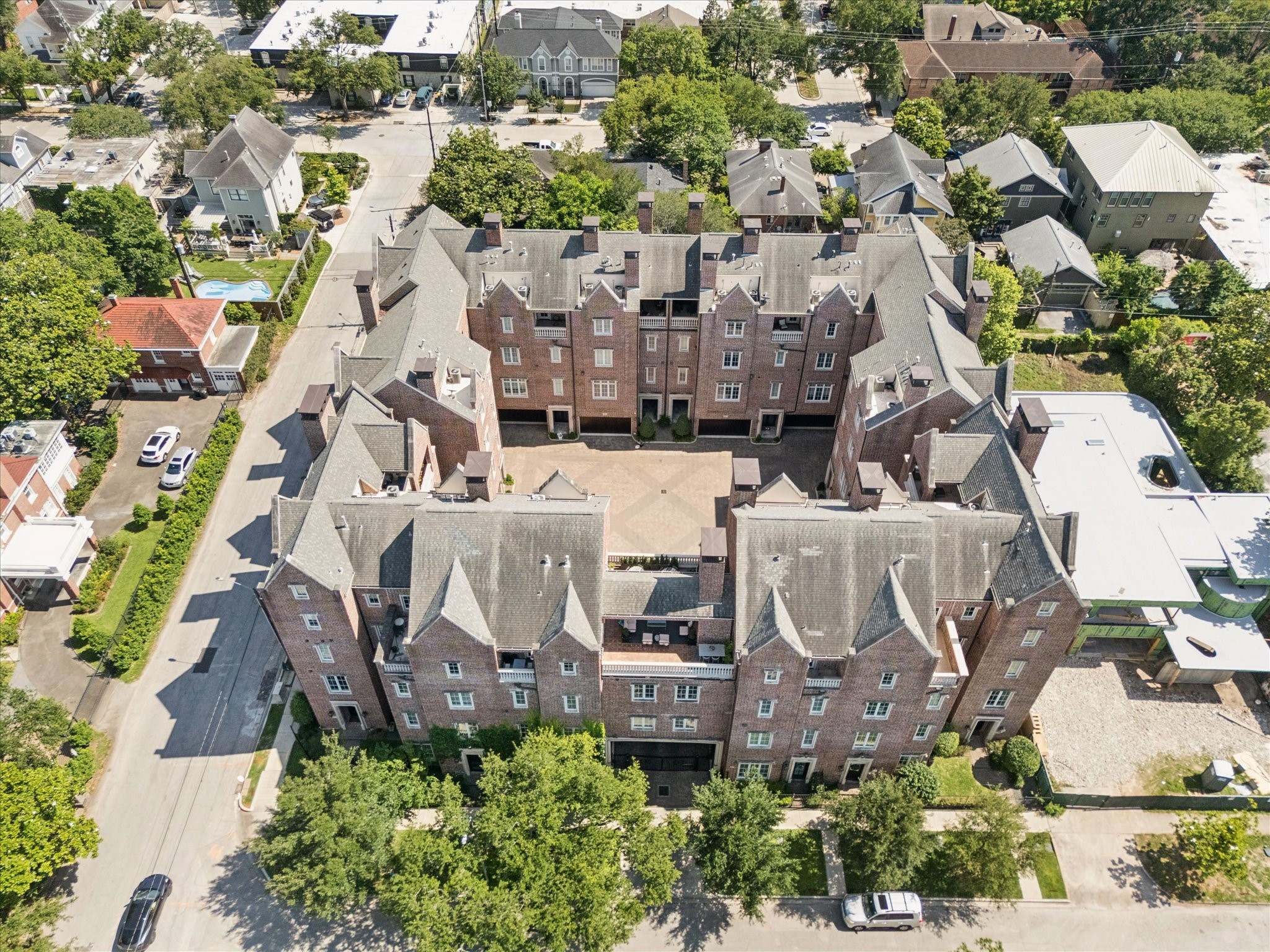  415 Lovett Boulevard E - 物件實景