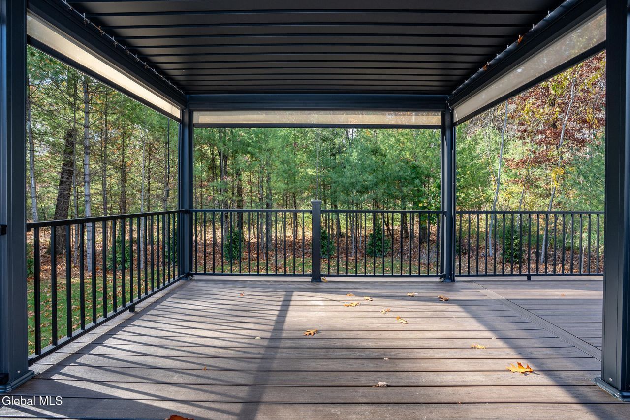 Halfmoon, New York, 12065, United States, 4 Bedrooms Bedrooms, ,3 BathroomsBathrooms,Residential,For Sale,1987891