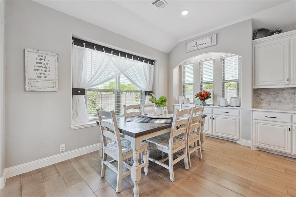 Midlothian, Texas, 76065, United States, 4 Bedrooms Bedrooms, ,3 BathroomsBathrooms,Residential,For Sale,1979860