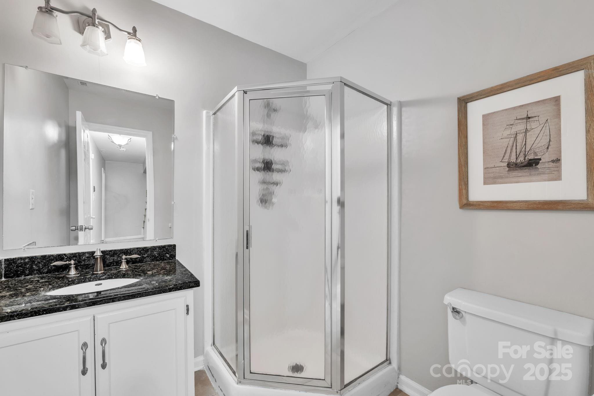 Charlotte, North Carolina, 28202, United States, 3 Bedrooms Bedrooms, ,3 BathroomsBathrooms,Residential,For Sale,1939897