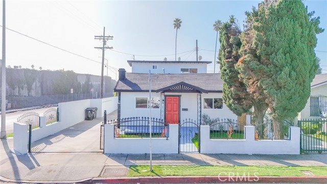 Los Angeles, California, 90003, United States, 3 Bedrooms Bedrooms, ,1 BathroomBathrooms,Residential,For Sale,2008197