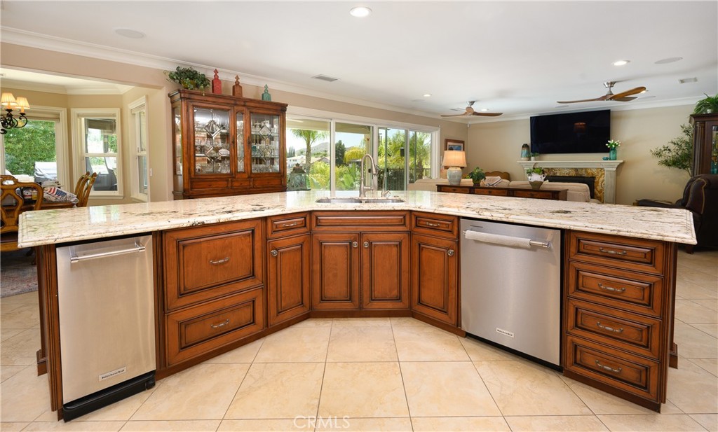 Canyon Lake, California, 92587, United States, 3 Bedrooms Bedrooms, ,2 BathroomsBathrooms,Residential,For Sale,1945004