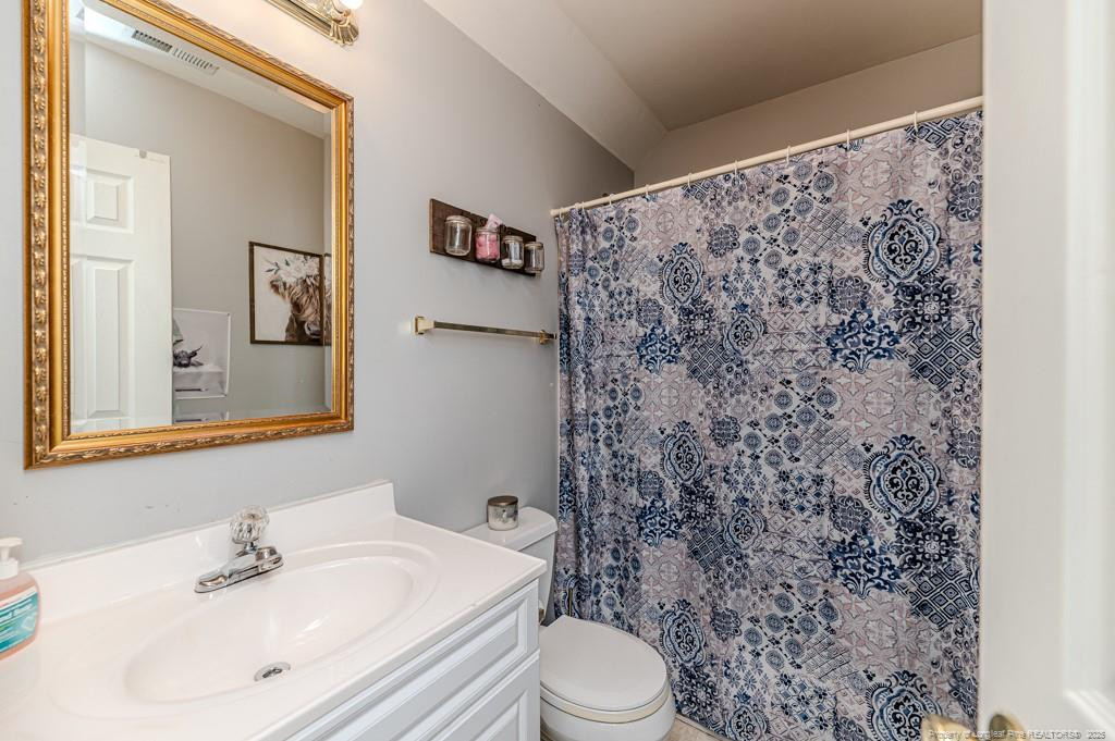 2648 Buckingham Drive, Sanford, North Carolina, 27330, United States, 3 Bedrooms Bedrooms, ,4 BathroomsBathrooms,Residential,For Sale,2648 Buckingham Drive,1675202