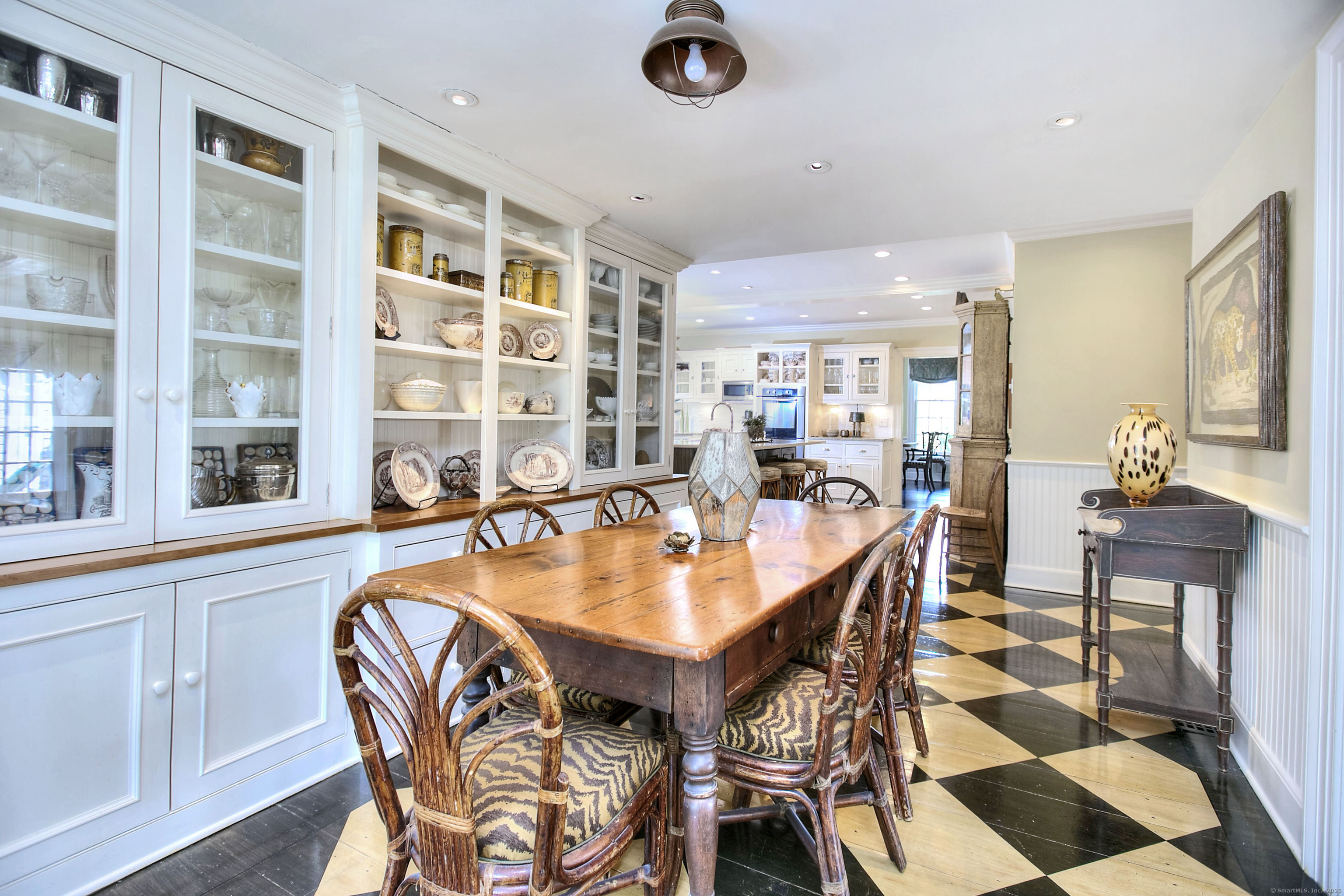 Fairfield, Connecticut, 06824, United States, 5 Bedrooms Bedrooms, ,5 BathroomsBathrooms,Residential,For Sale,1942139