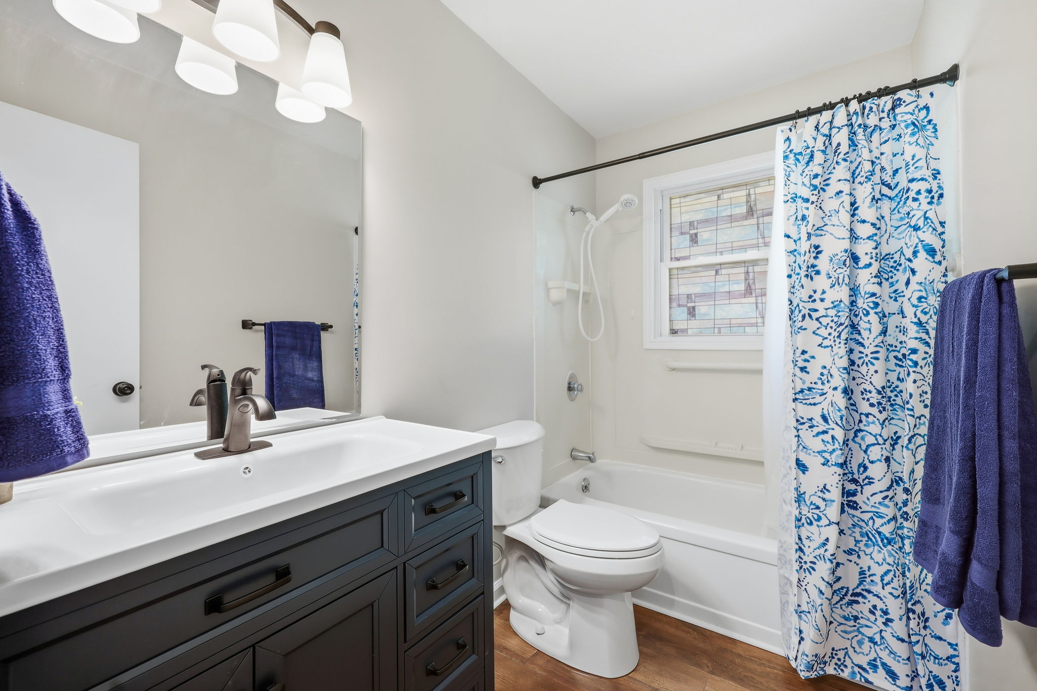  6807 North Brookside Road, Pleasant Valley, MO 64068 - 物件實景