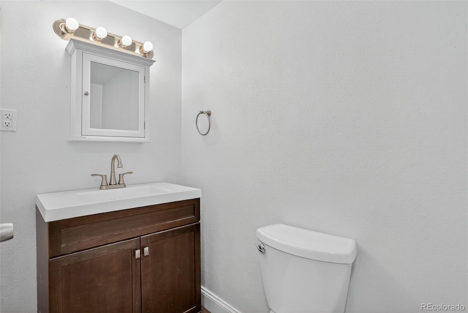 Littleton, Colorado, 80127, United States, 4 Bedrooms Bedrooms, ,2 BathroomsBathrooms,Residential,For Sale,1892660