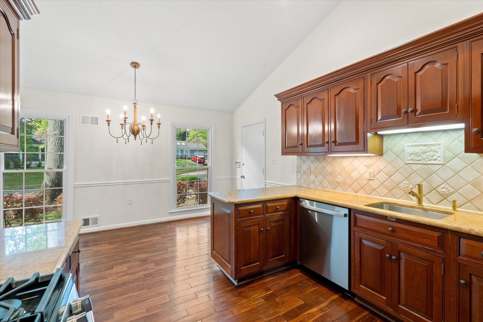  6212 Nethercombe Court, Mclean, VA, 22101 - 物件實景