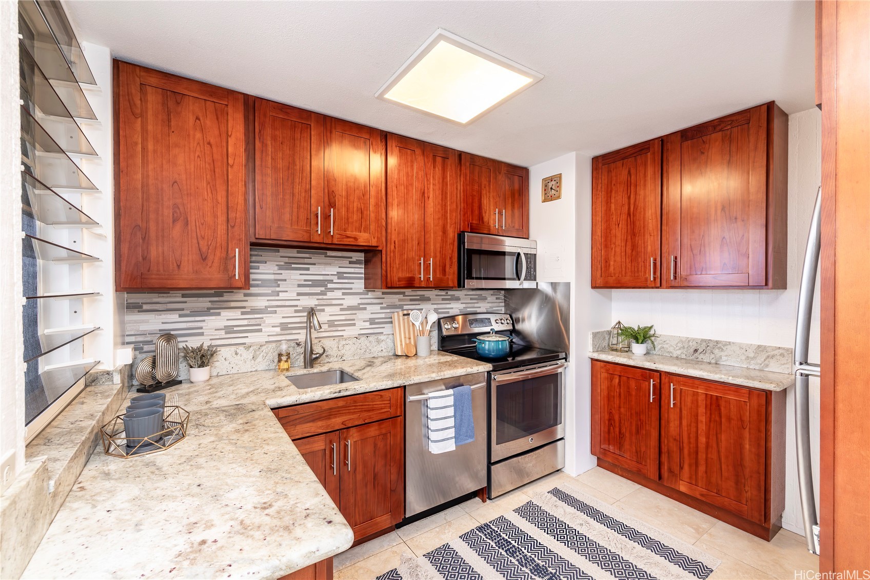 Honolulu, Hawaii, 96815, United States, 1 Bedroom Bedrooms, ,1 BathroomBathrooms,Residential,For Sale,1997045