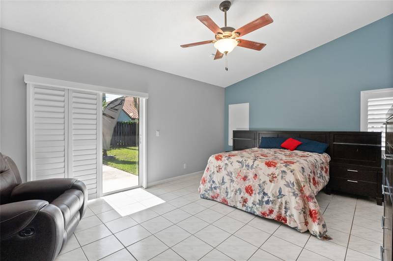 Plantation, Florida, 33322, United States, 4 Bedrooms Bedrooms, ,2 BathroomsBathrooms,Residential,For Sale,1829242