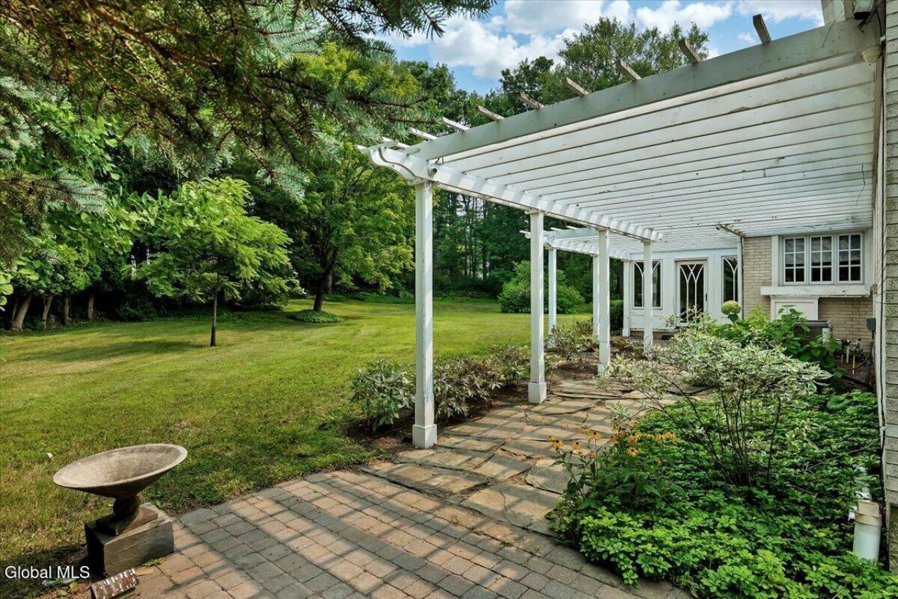 Queensbury, New York, 12804, United States, 4 Bedrooms Bedrooms, ,4 BathroomsBathrooms,Residential,For Sale,2003440