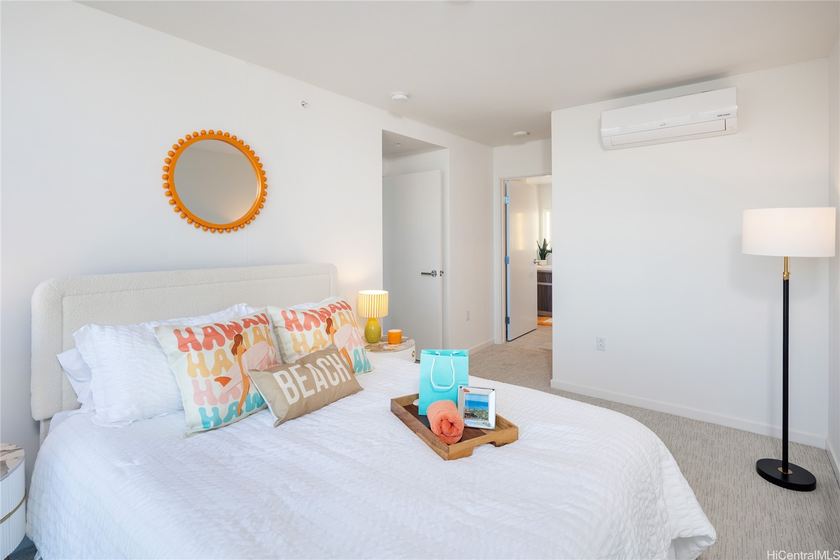 Honolulu, Hawaii, 96814, United States, 2 Bedrooms Bedrooms, ,2 BathroomsBathrooms,Residential,For Sale,1988150